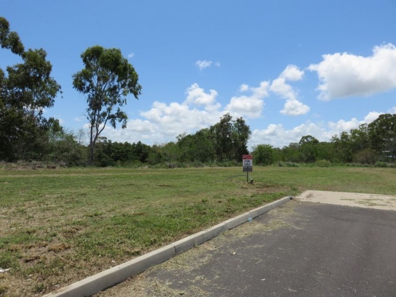 4 (LOT 5) ELLE COURT, Armstrong Beach QLD 4737