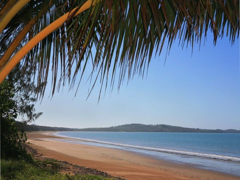 4 (LOT 5) ELLE COURT, Armstrong Beach QLD 4737