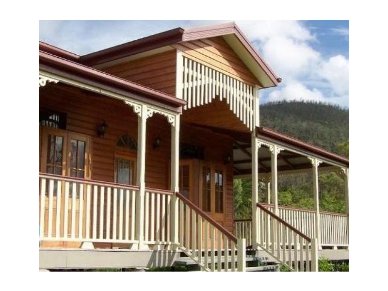 11 LAWSON ST, Whitsundays QLD 4802