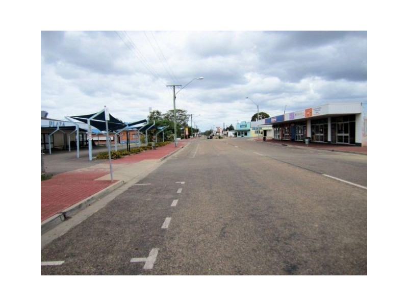 37 STANLEY ST, Collinsville QLD 4804