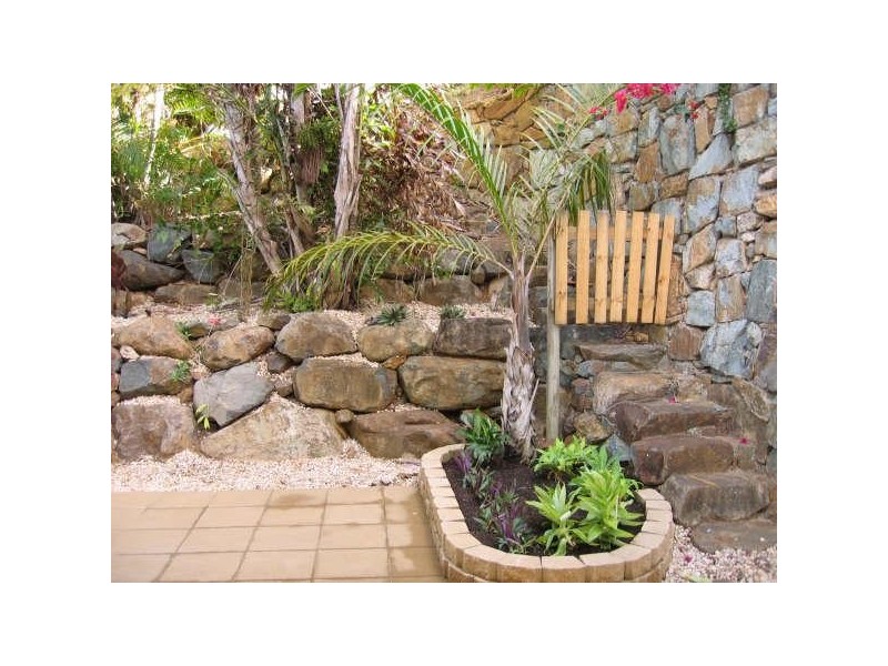 12   ESHELBY DRIVE, Cannonvale QLD 4802