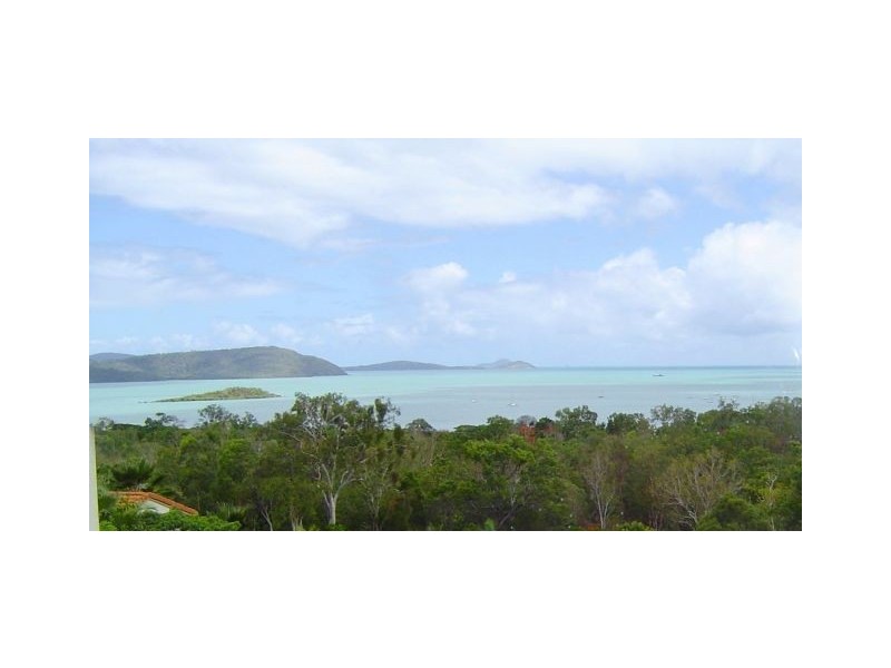 11/12 REEFSIDE VILLAS, Cannonvale QLD 4802