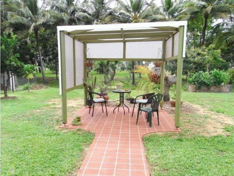 7 MCLEOD STREET, Midge Point QLD 4799