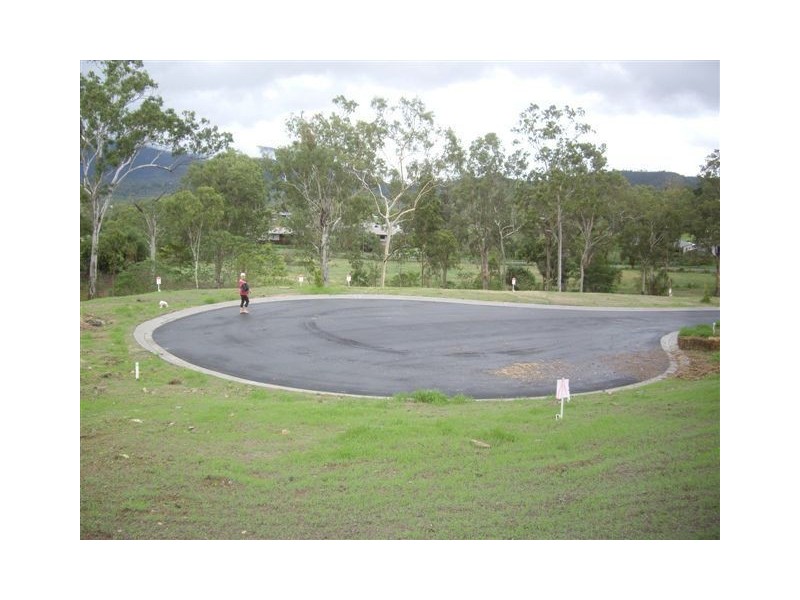 26 RIDGEVIEW DRIVE, Cannonvale QLD 4802