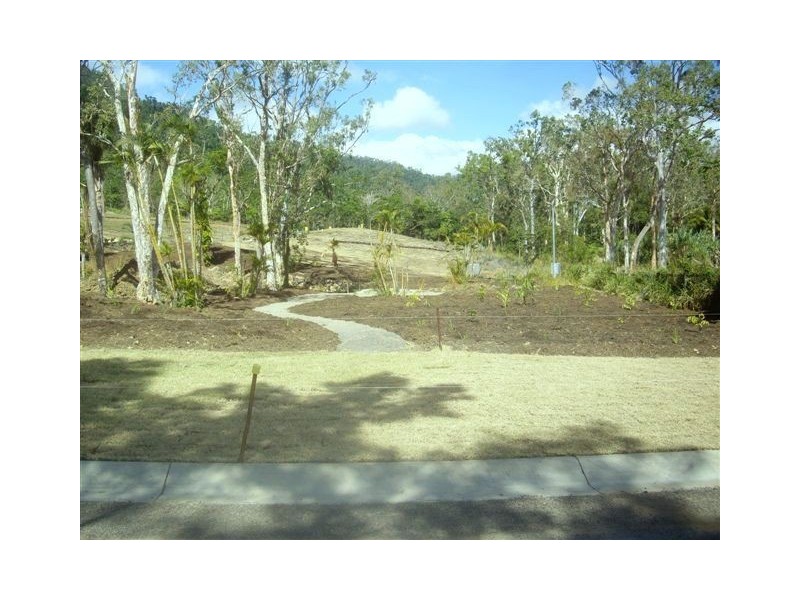 26 RIDGEVIEW DRIVE, Cannonvale QLD 4802