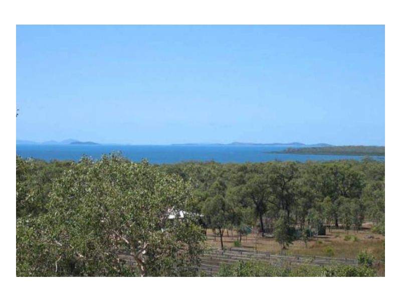 15 LAWSON ST, Midge Point QLD 4799