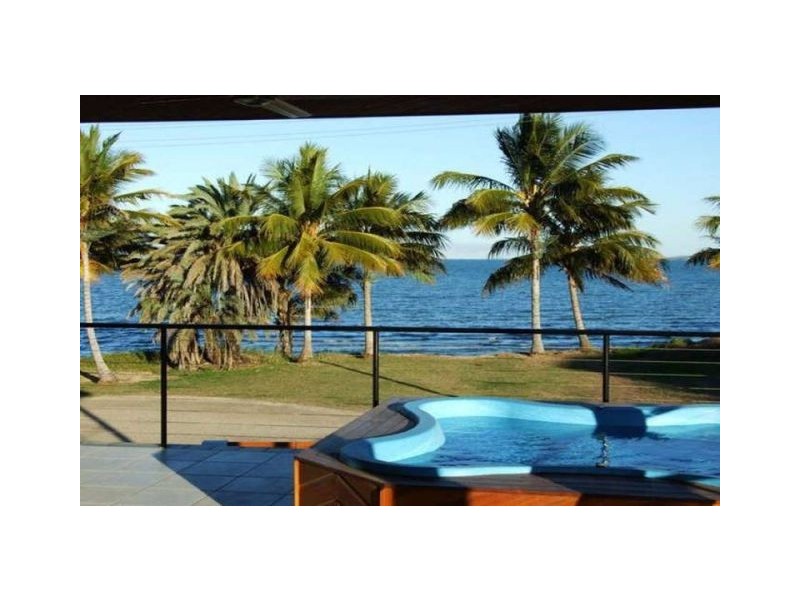 8 QUAY STREET, Bowen QLD 4805