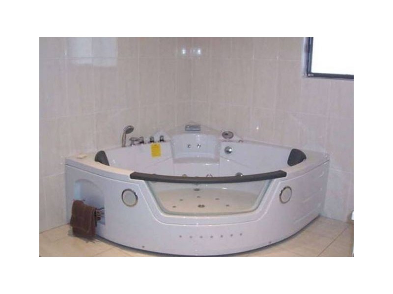 8 QUAY STREET, Bowen QLD 4805