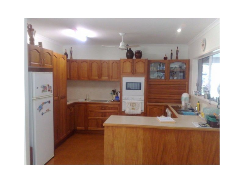 24 PETERS AVE, Midge Point QLD 4799