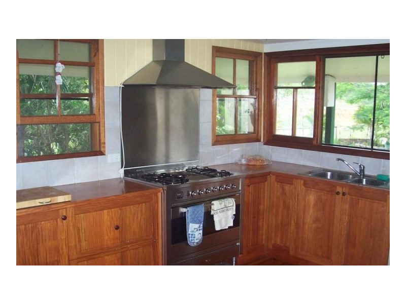 85 ELLIS ROAD, Bloomsbury QLD 4799