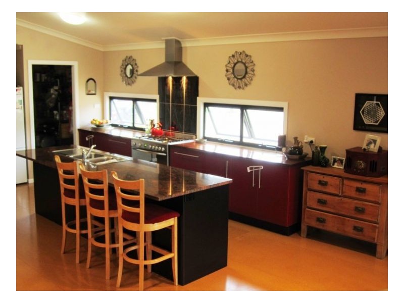 177 WHITSUNDAY DRIVE, Bloomsbury QLD 4799