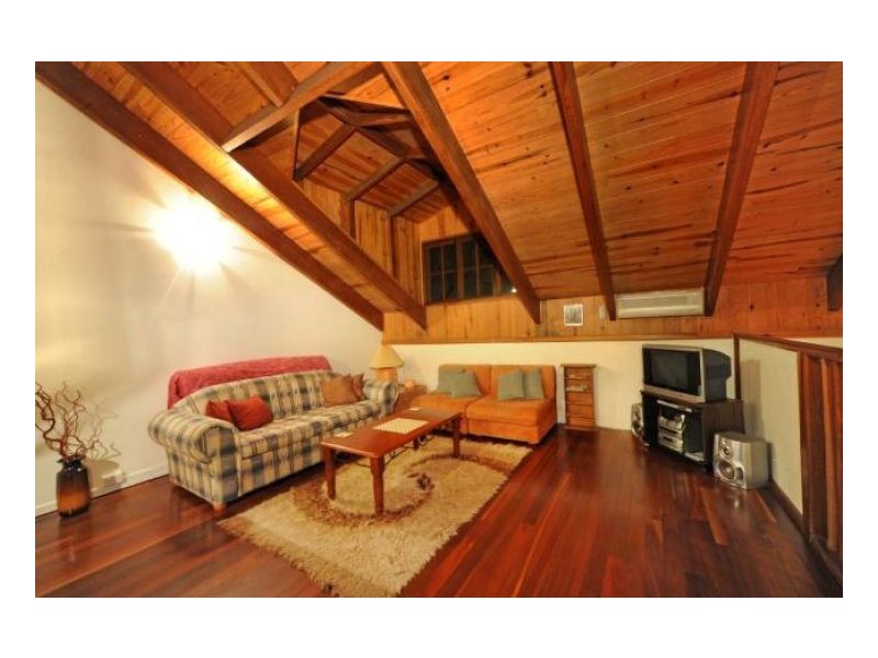 6 HARBOUR AVE, Shute Harbour QLD 4802