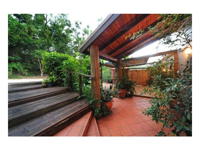 6 HARBOUR AVE, Shute Harbour QLD 4802