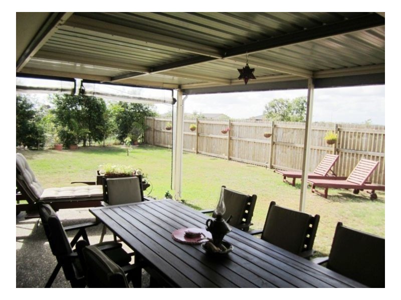 17 HONEY MYRTLE ST, Proserpine QLD 4800