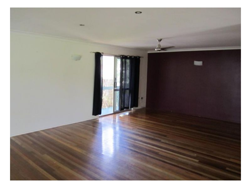 16 ILUKA STREET, Cannonvale QLD 4802
