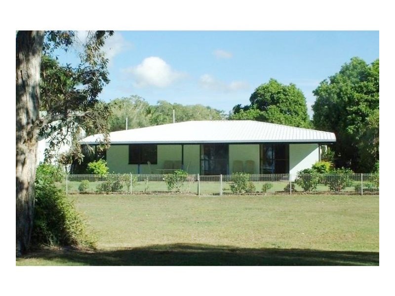 27 BURTON ST, Midge Point QLD 4799