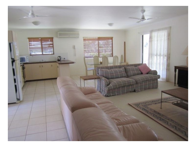 27 BURTON ST, Midge Point QLD 4799
