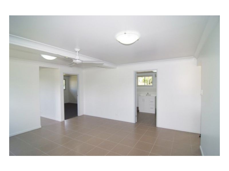 LOT 86 WHITSUNDAY DRIVE, Bloomsbury QLD 4799