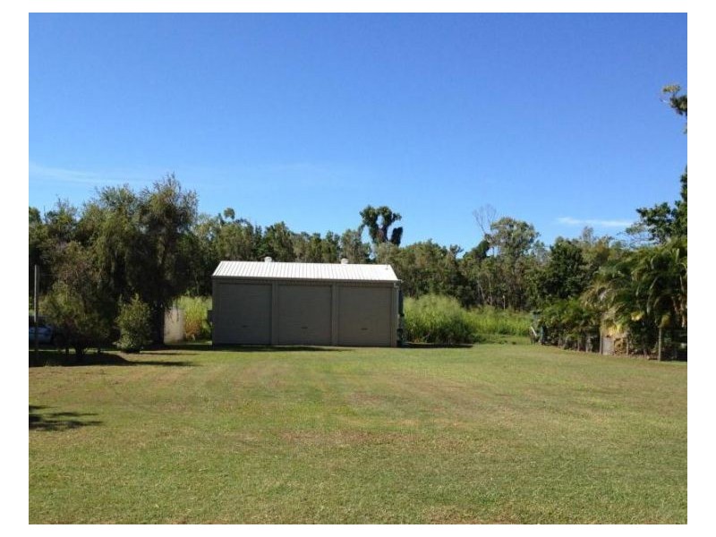 27 Bundesen Ave, Midge Point QLD 4799