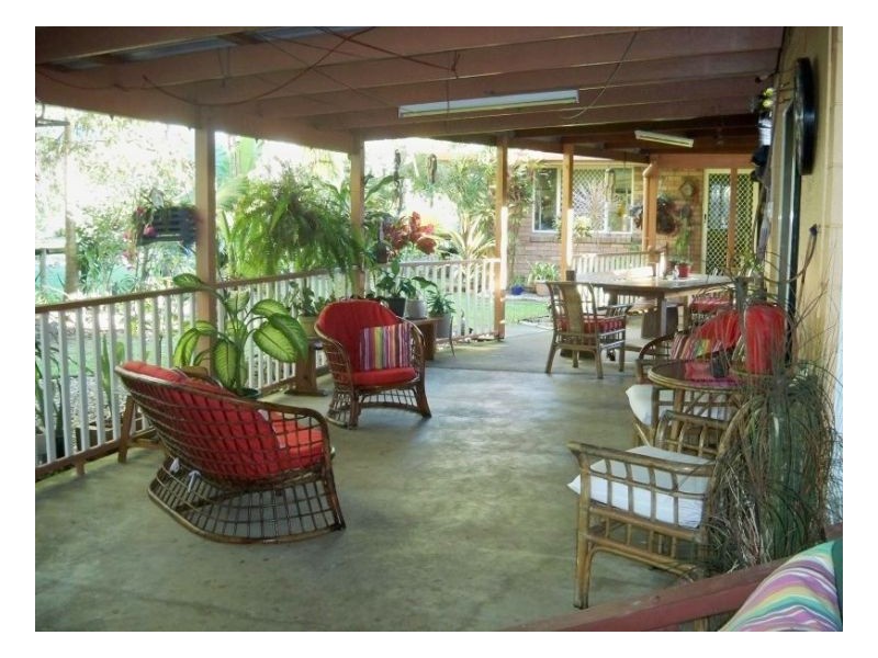 17 Bundesen Ave, Midge Point QLD 4799