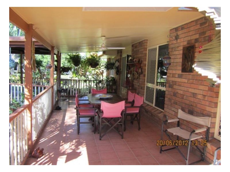 17 Bundesen Ave, Midge Point QLD 4799