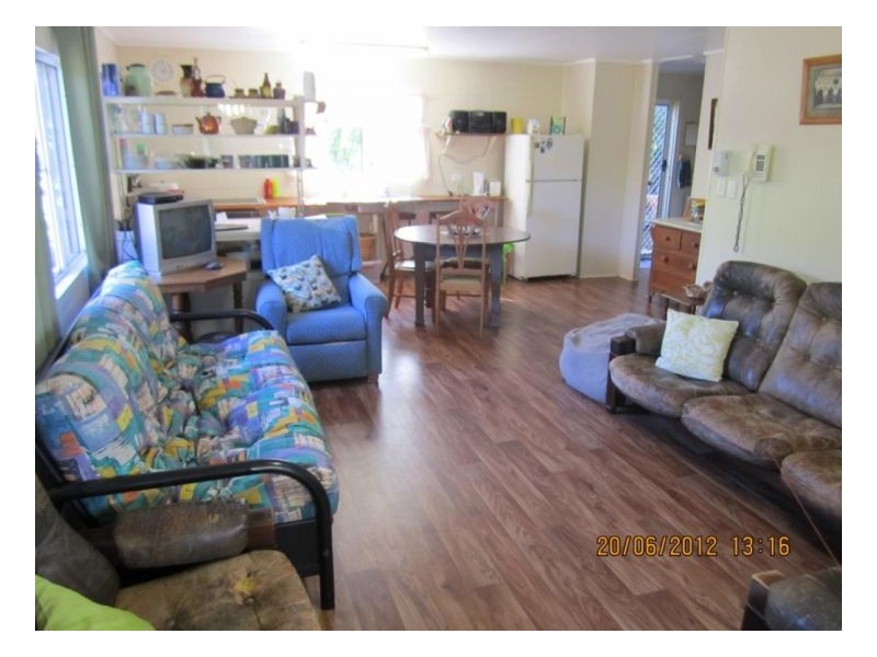 17 Bundesen Ave, Midge Point QLD 4799