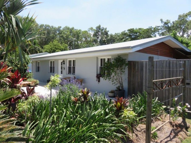 24 JACKSON ST, Midge Point QLD 4799