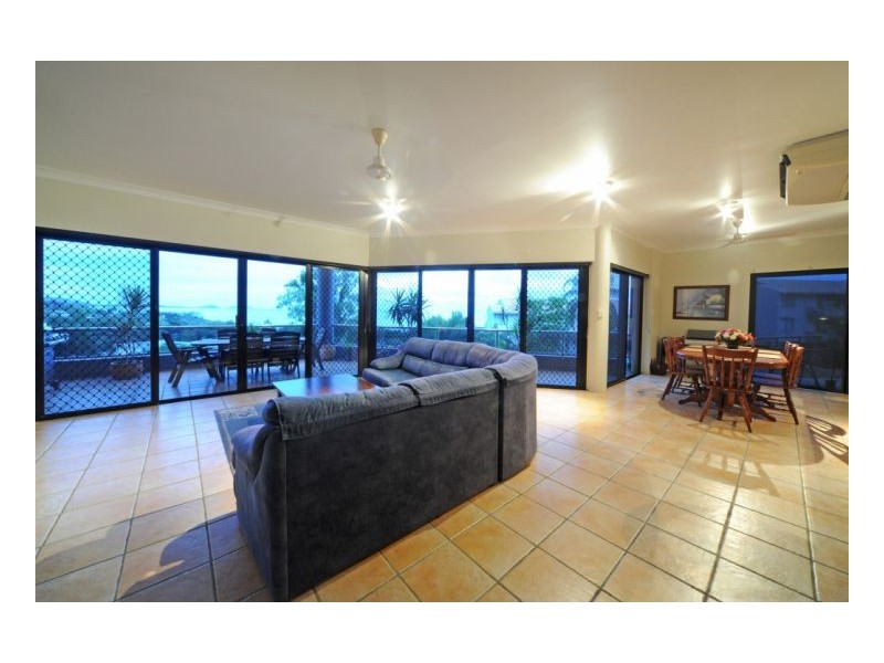 Unit 3, 6 Golden Orchid Dr, Airlie Beach QLD 4802