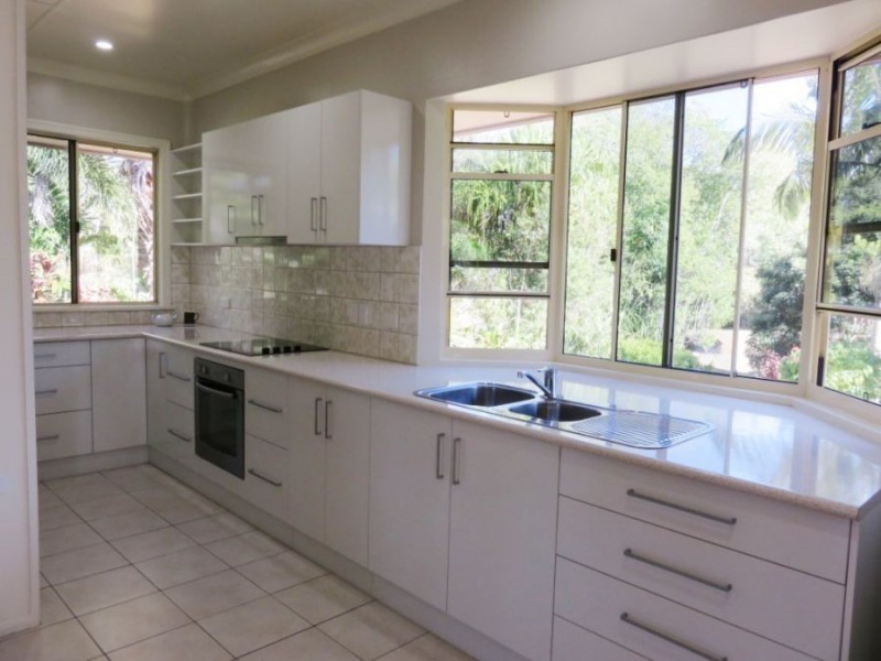 105 Lelona Drive, Bloomsbury QLD 4799
