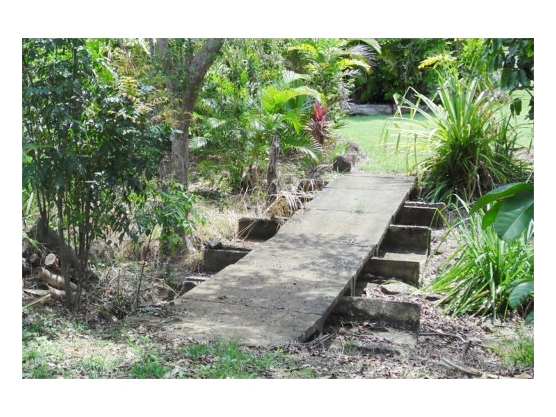 105 Lelona Drive, Bloomsbury QLD 4799