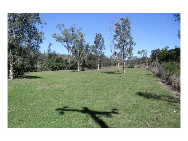 105 Lelona Drive, Bloomsbury QLD 4799
