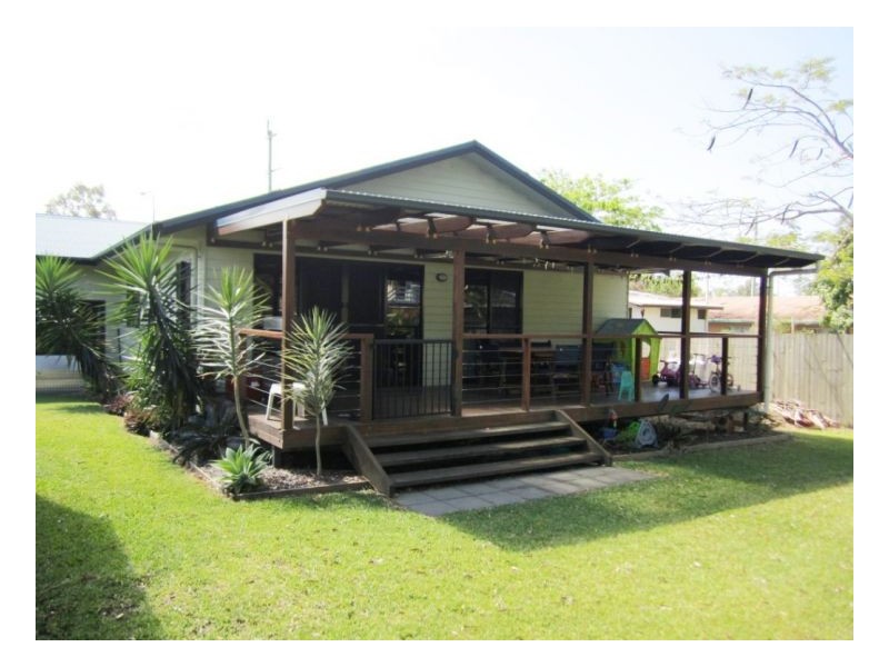 124 Shute Harbour Rd, Cannonvale QLD 4802