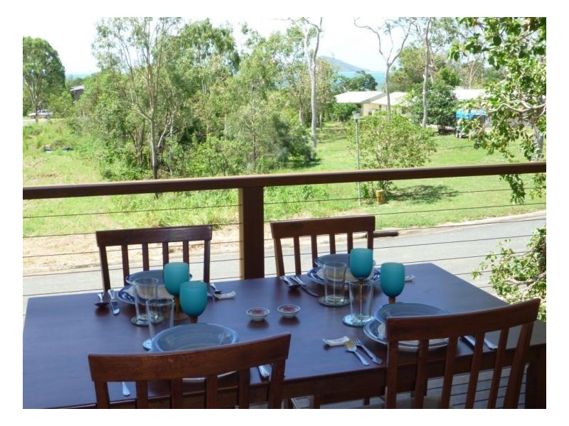 6 Roseric Crescent, Hideaway Bay QLD 4800