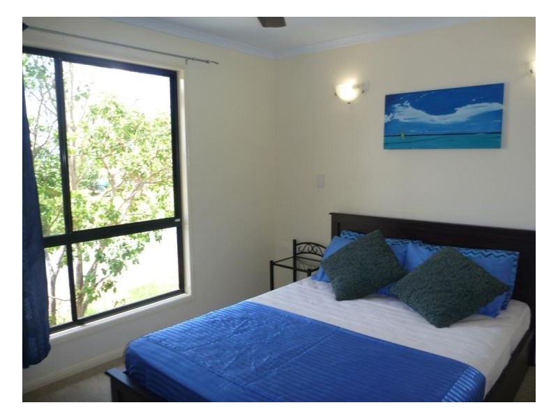 6 Roseric Crescent, Hideaway Bay QLD 4800