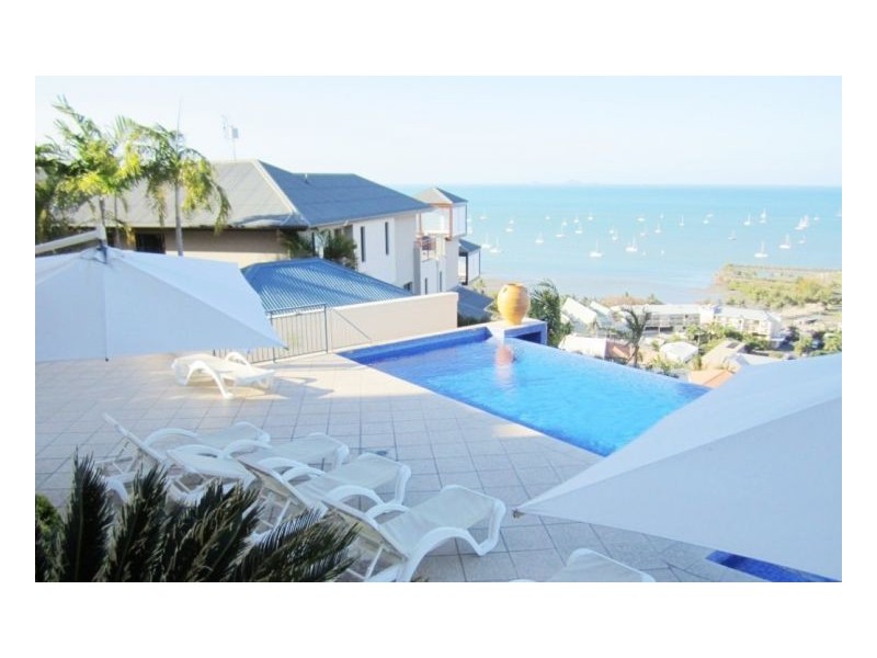 Unit 18 / 16 Golden Orchid Drive, Airlie Beach QLD 4802