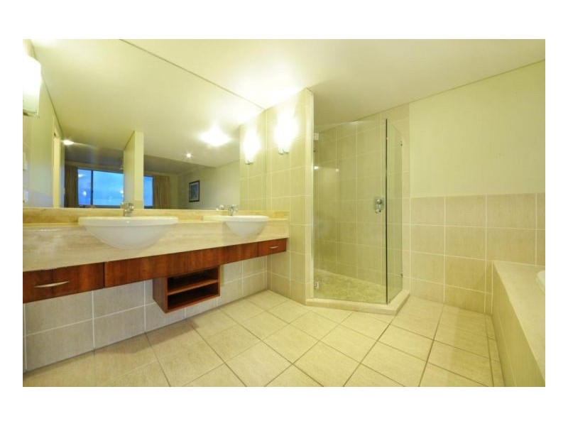 Unit 18 / 16 Golden Orchid Drive, Airlie Beach QLD 4802