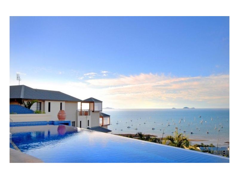 Unit 18 / 16 Golden Orchid Drive, Airlie Beach QLD 4802