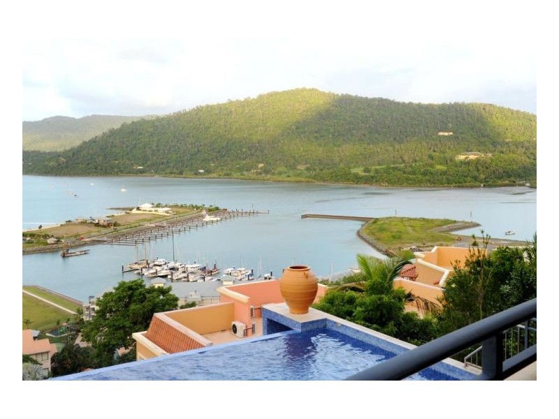 Unit 18 / 16 Golden Orchid Drive, Airlie Beach QLD 4802