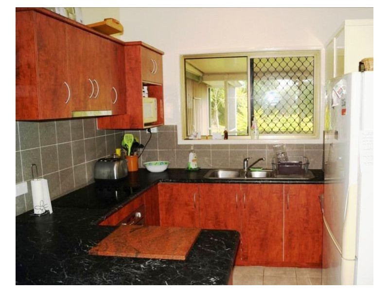 21 Manon St, Armstrong Beach QLD 4737