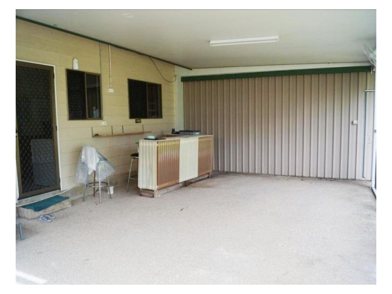 21 Manon St, Armstrong Beach QLD 4737