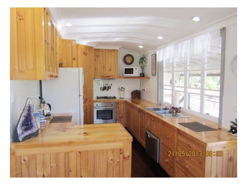 10 Lawson St, Midge Point QLD 4799