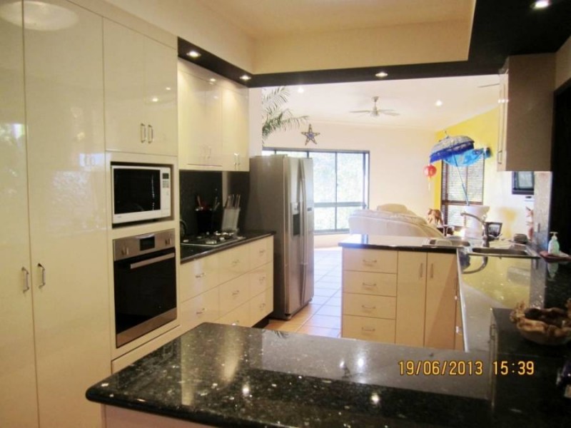 18 Woodwark Crescent, Cannonvale QLD 4802