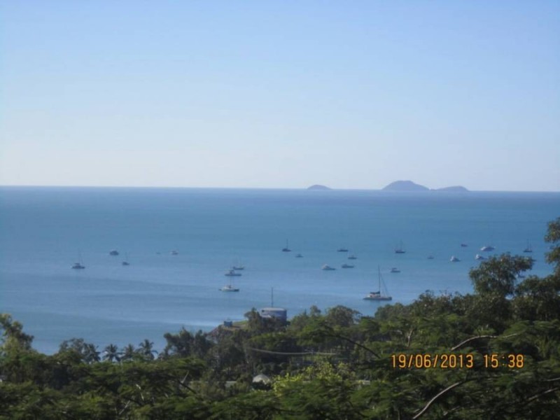 18 Woodwark Crescent, Cannonvale QLD 4802