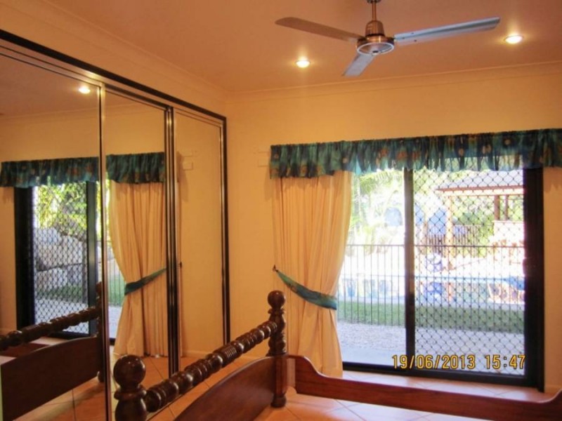 18 Woodwark Crescent, Cannonvale QLD 4802