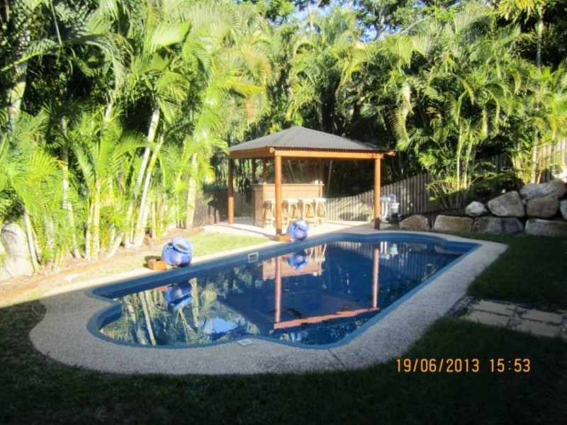 18 Woodwark Crescent, Cannonvale QLD 4802