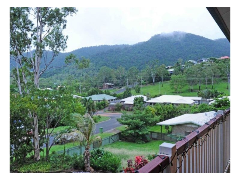 34 Grace Avenue, Cannonvale QLD 4802