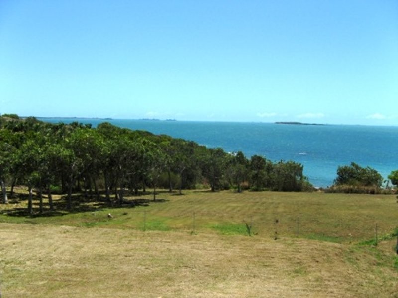 Grasstree Beach QLD 4740