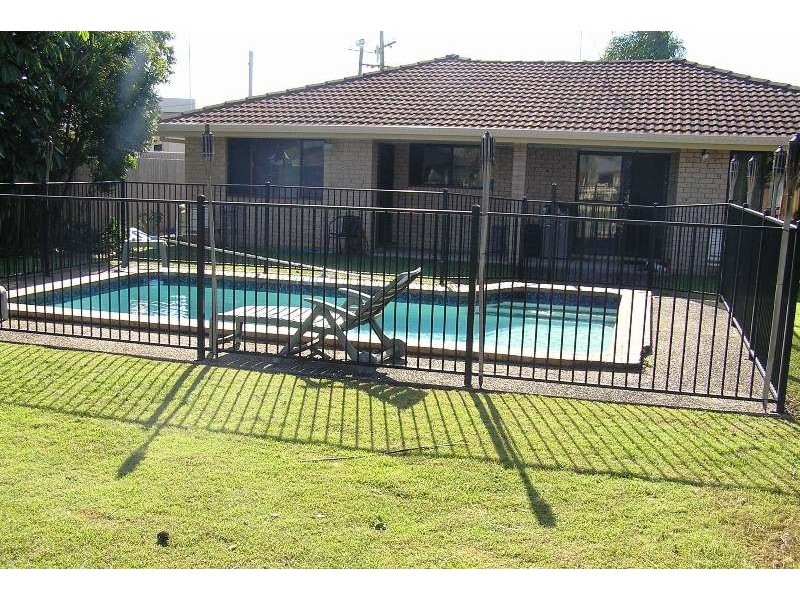 90 Ashmore Road, Bundall QLD 4217