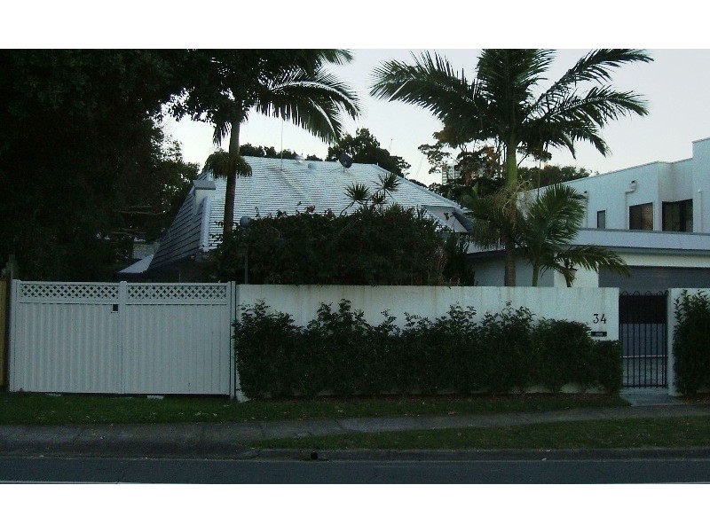 34 Brighton Parade, Southport QLD 4215