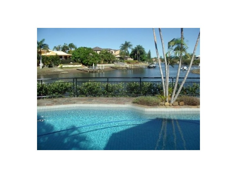 19 Cheval Court, Benowa QLD 4217